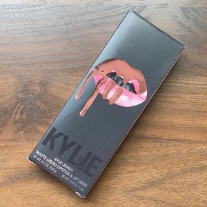 NEW NEVER USED Kylie lip kit